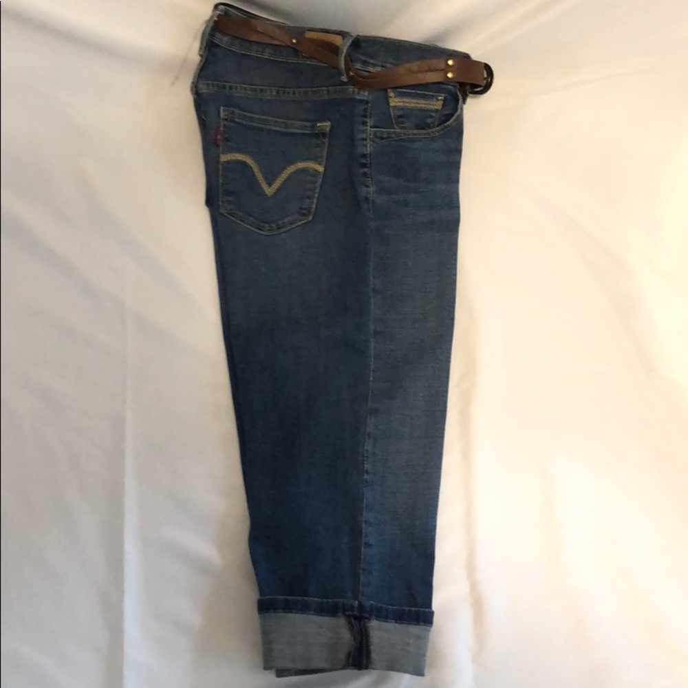 NWOT! Ladies size 4 Levi’s 515 Capris